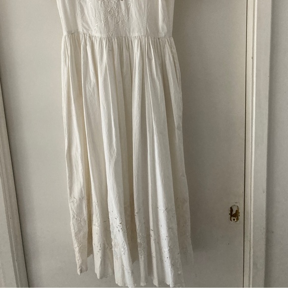 VINTAGE Dress - Picture 12 of 15